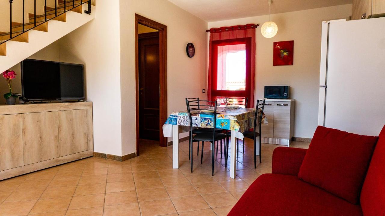 Appartamento Sette Posti Vicino Al Centro Di San Teodoro Сан-Теодоро Экстерьер фото